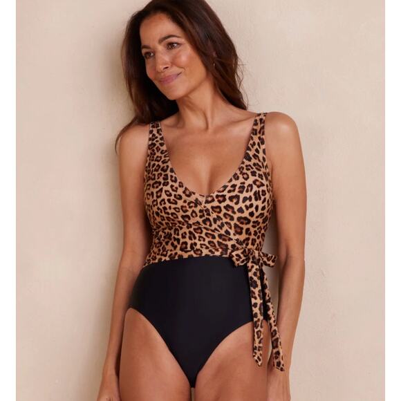 SUMMERSALT The Perfect Wrap One-piece in Leopard - Picture 6 of 7